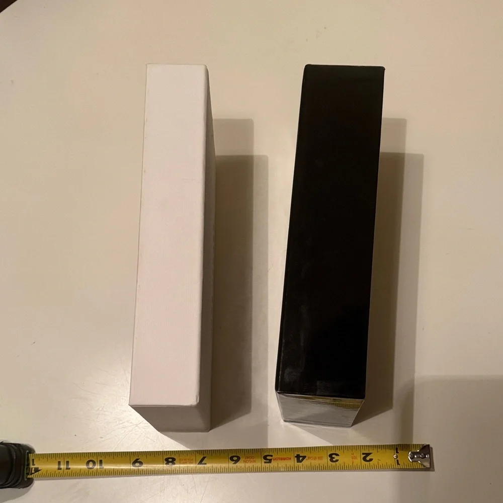 Marc Jacobs White Rectangular Box - Picture 5 of 8